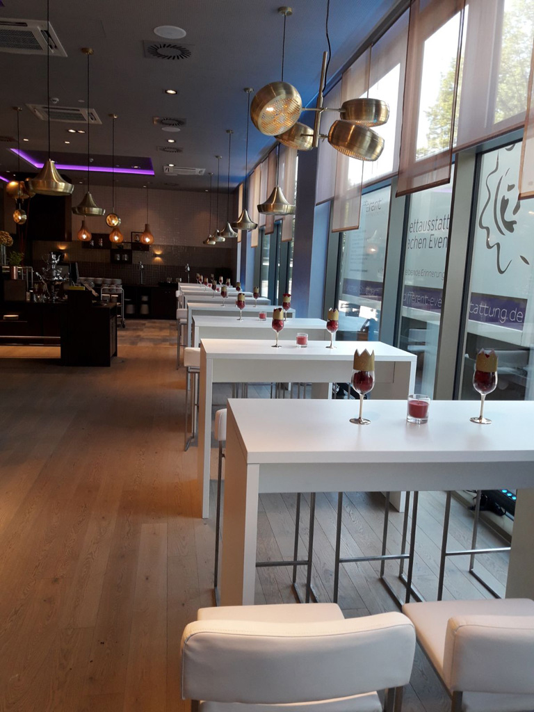 Brückentisch weiß, 140 x 70 x 110cm - Image 4