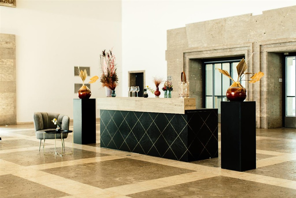 Stehtischkube schwarz  40x40x110cm (LxBxH) - Image 4