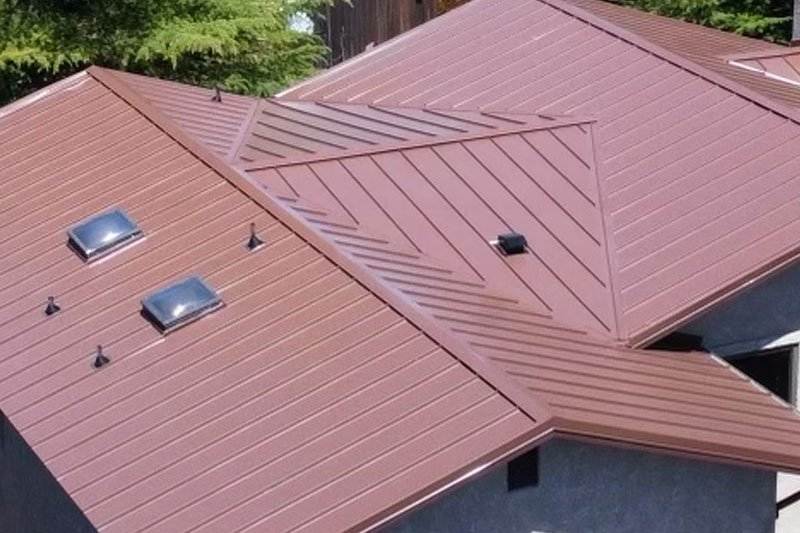 Standing seam metal roof Standing seam metal roof