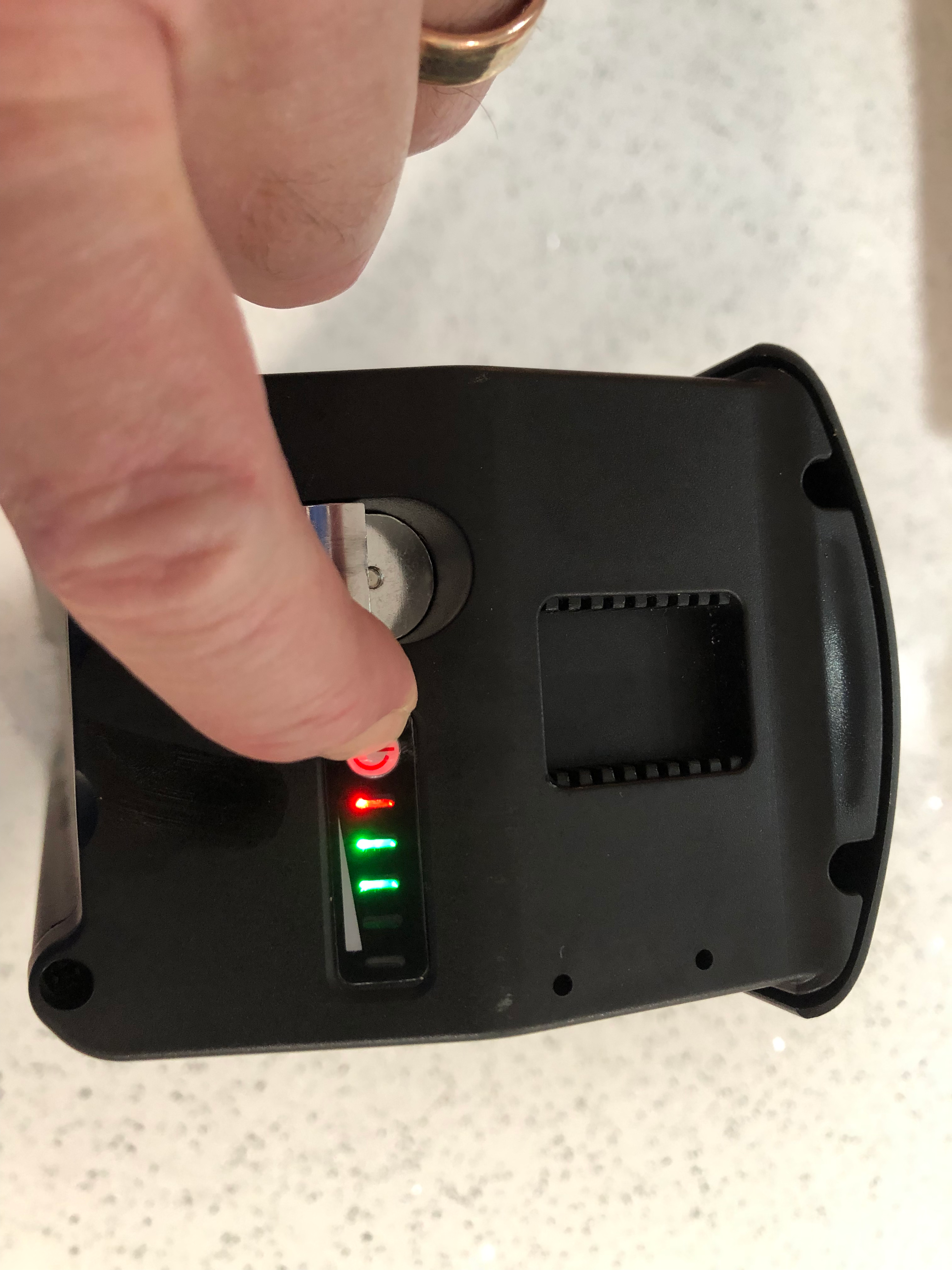 Puckipuppy Beagle battery indicator