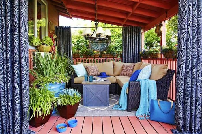 Színes dekorok - párnák, huzatok, terasz függönyök.