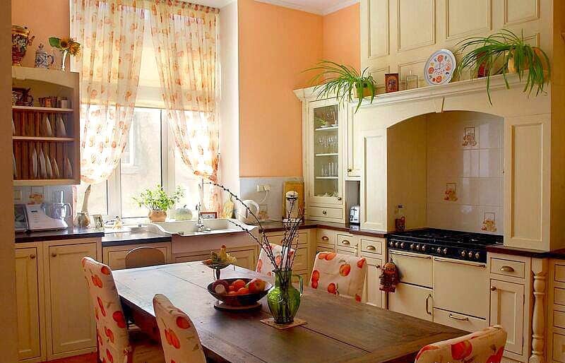 A 2024 év színe Pantone 13-1023 Peach Fuzz