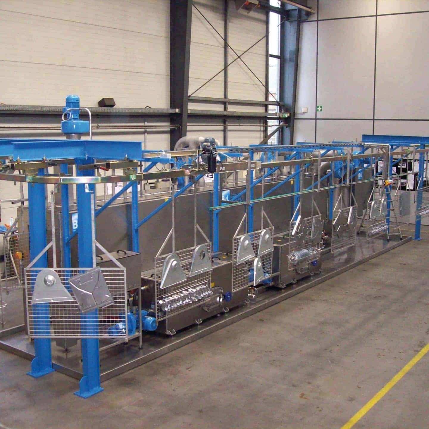 Durchlaufreinigungsanlage Warenaufnahme