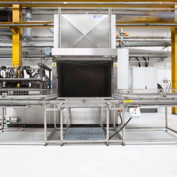 Reinigungsanlage mit L160 Querverschiebetisch
