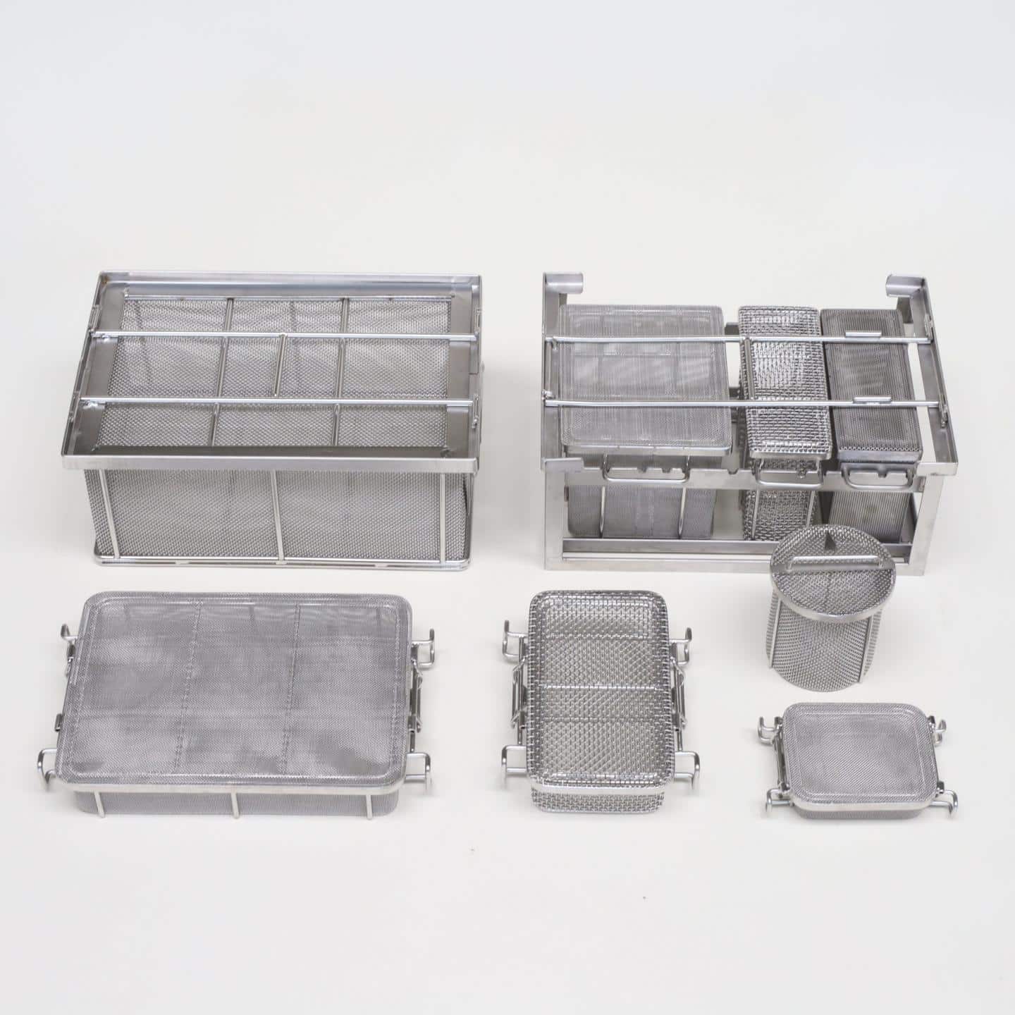 Reiniungskörbe und Warenträger