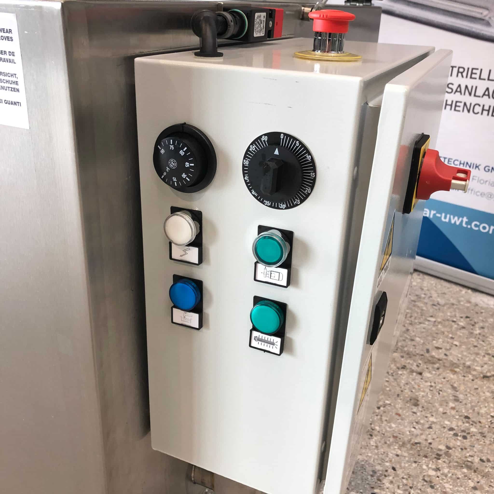 Teilereinigungsanlage L FP Zeitschaltuhr