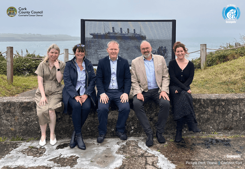 Picture Perf with Fort members and Graepels Team