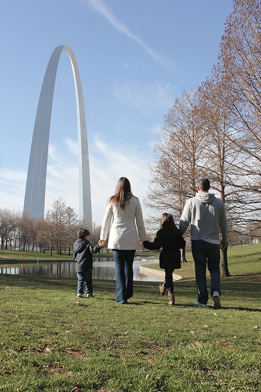 Awesomely Free Things to Do in St. Louis with Kids Free things to do in St. Louis with kids | View of the Gateway Arch