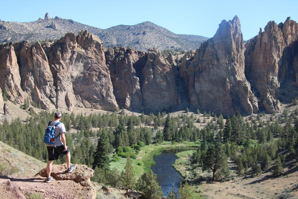 17 Best Day Hikes in Oregon You Don’t Want to Miss (Dog & Family-Friendly) View from Smith Rock in Oregon.