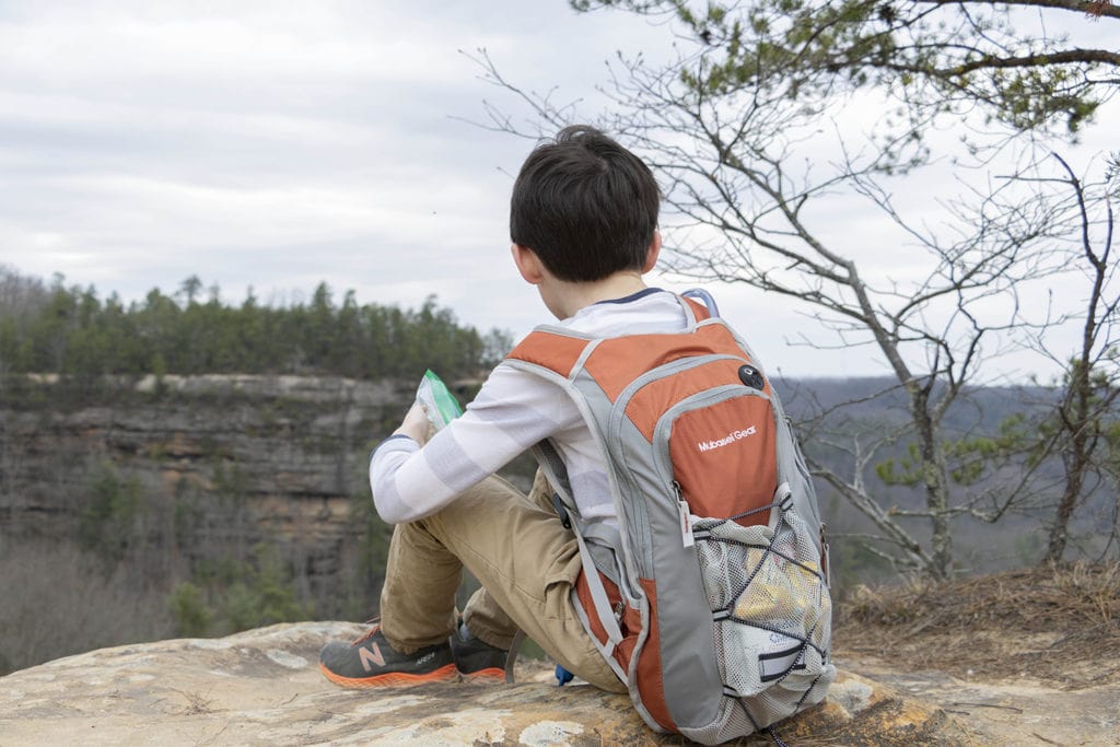 Food For Road Trips – Ideas You’ll Actually Love Eating road trip snacks while on a hike.