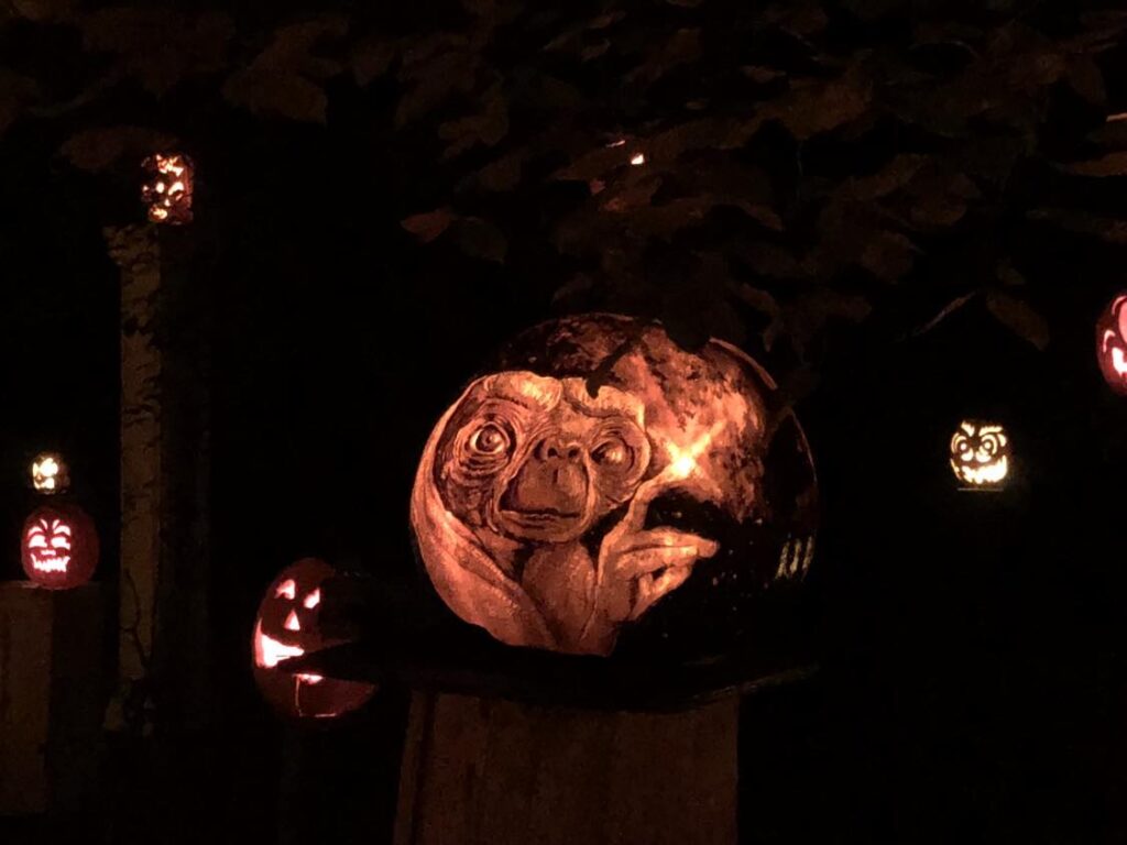 Your Guide to The Louisville Jack O’ Lantern Spectacular E.T. carved pumpkin