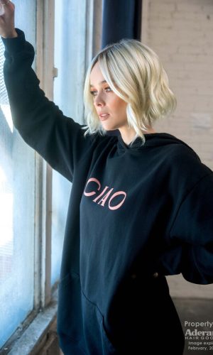 2402 Tara SeashellBlond R 1 67b06f79 fbd2 4365 847c 2e0c21ff7442.jpg