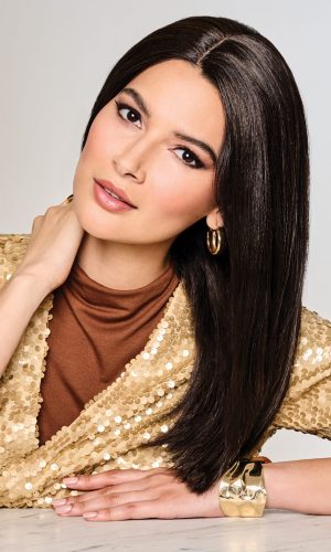 Elegant 16-inch wig for a sleek, stylish look. Perfect for any occasion, offering volume and shine.