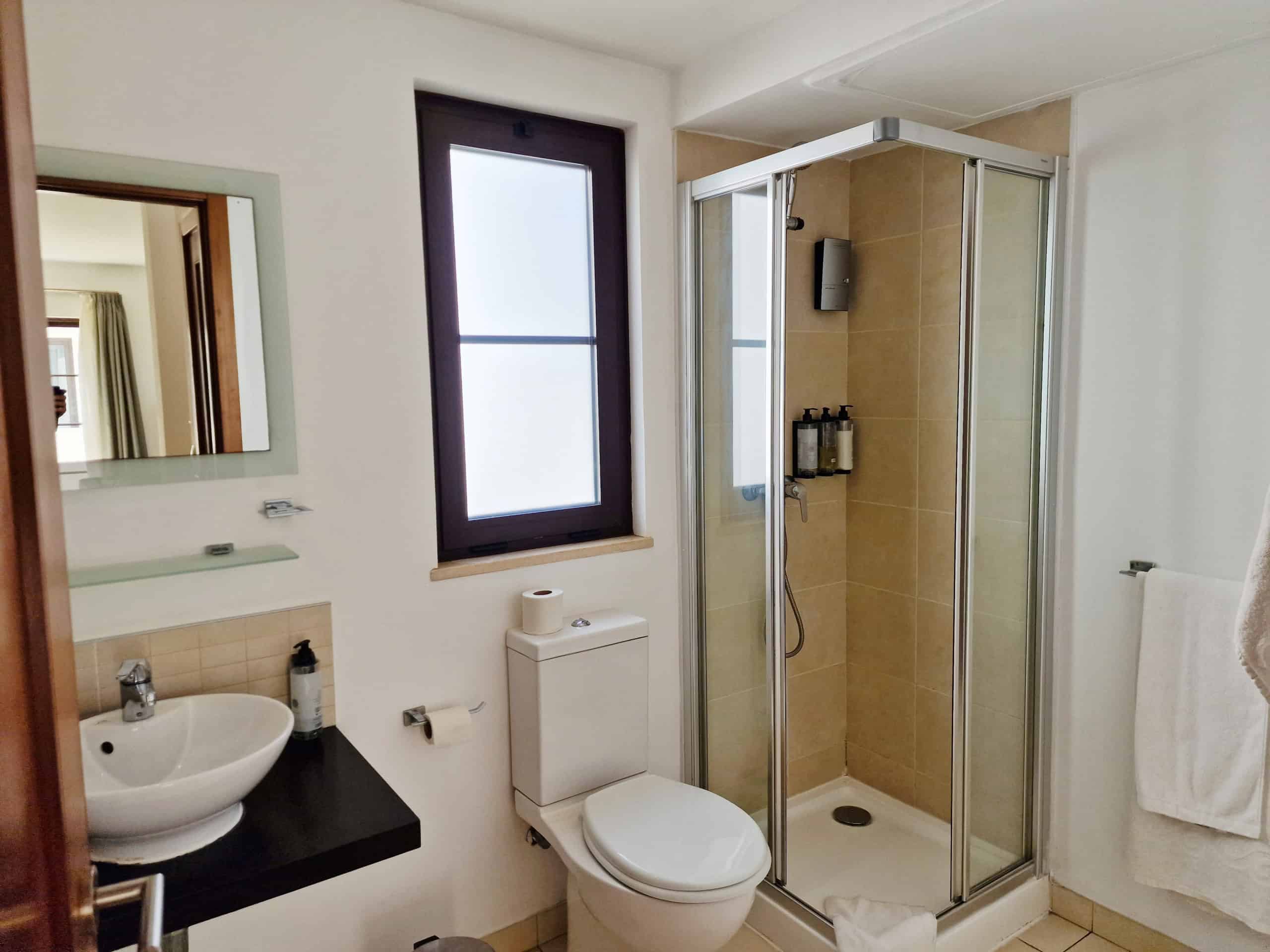Bathroom with Shower - Stunning 3 Bed Villa with Wide Ocean Views, Melia Tortuga