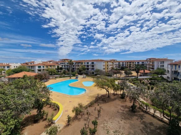 Exterior View - 2 Bed 2nd Floor Apartment for Sale