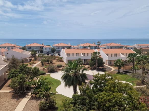 Sea View - 3 Bed Paradise Beach Penthouse: Stunning Ocean Views