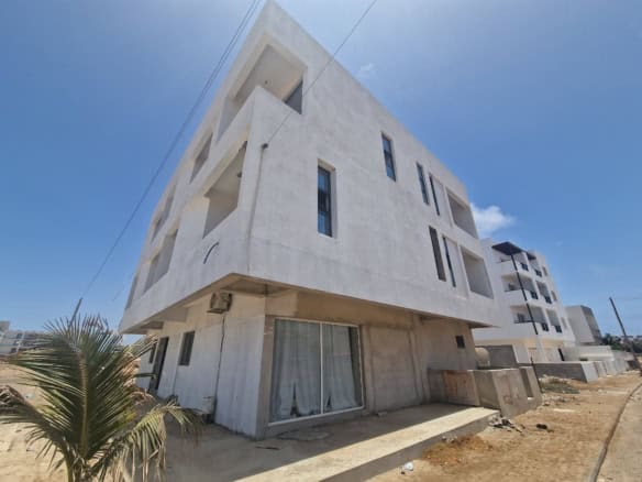 Apartment: New Building for Sale – Santa Maria Entrance