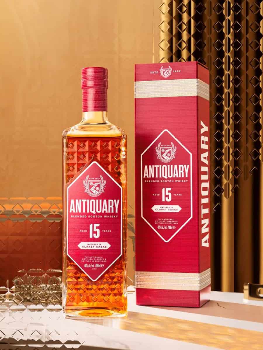 The Antiquary 15 Year Old Claret Wine Cask Blended Scotch Whisky 70cl - Image 2