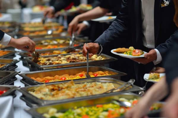 idocatering food catering silver trays and guests 5