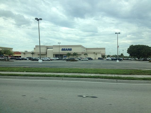 Sears entrance to Westland Mall