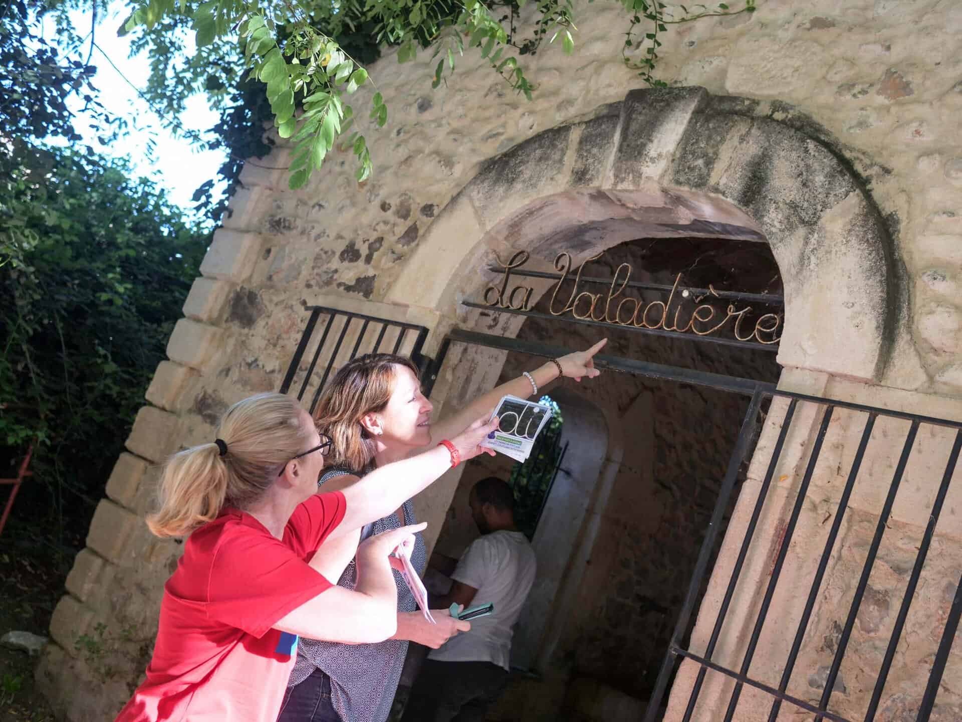 Source Fontcaude-buvette Valadiere-Thermes