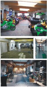 Innenansicht eines Motorradhändlers mit Motorrädern und Fahrrädern.