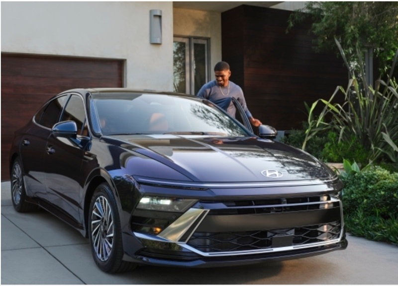 Hyundai DEI policy ad featuring the 2025 Hyundai Sonata Hybrid.