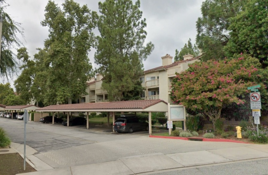 Aerial view of Shadow Ridge condo complex in Ventura County, listed on Fannie Mae’s condo blacklist.