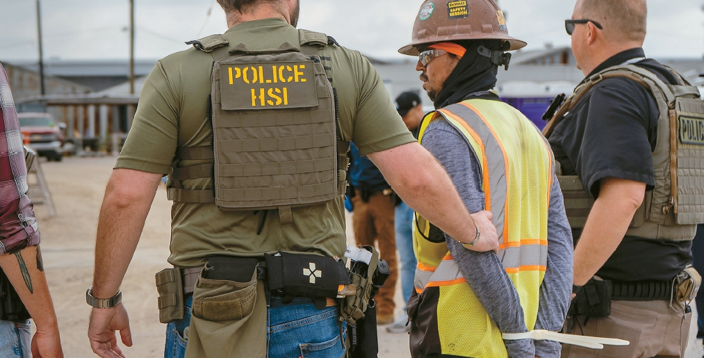 ICE agents conduct illegal immigrant employment crackdown in Louisiana