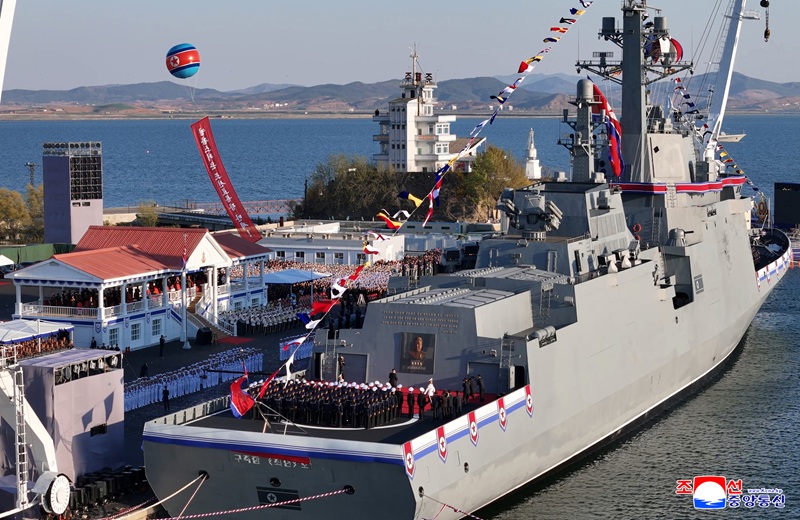 North Korea's 5,000-ton multipurpose destroyer Choe Hyon at Nampo Shipyard is seen on April 25. [YONHAP]