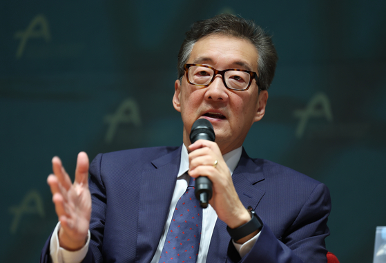 Victor Cha, Korea Chair at the Center for Strategic and International Studies (CSIS), speaks during a June 30 online seminar on the recent U.S. strike on Iranian nuclear facilities. [YONHAP]