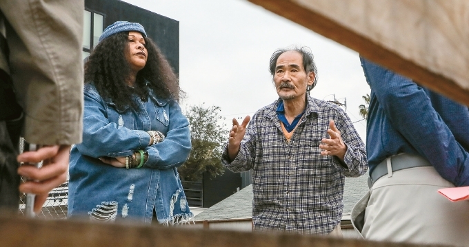 Korean American tenant Myung-Oh Jeon explains eviction concerns to KYCC staff in LA homeless housing program