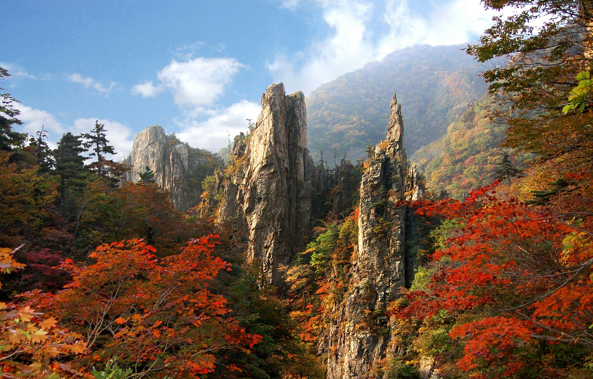 Mount Kumgang in North Korea [RODONG SINMUN]