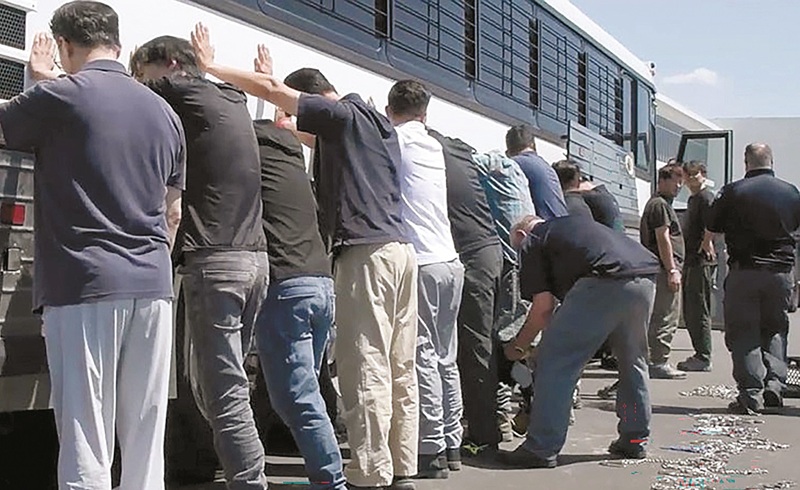 U.S. Immigration and Customs Enforcement, Homeland Security Investigations, and other federal agencies carried out a raid targeting undocumented workers on September 4 at the construction site of Hyundai Motor Group and LG Energy Solution’s joint battery plant in Savannah, Georgia. [SCREEN CAPTURE]