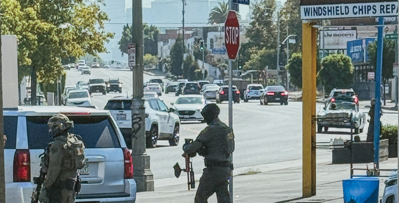 ICE raid in Koreatown car wash with agents leaving in SUVs after arresting 5 workers