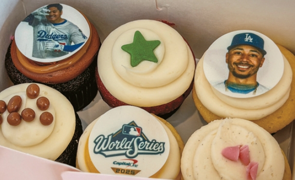 Dodgers Mom Pasadena bakery World Series cupcakes decorated in Dodgers colors.