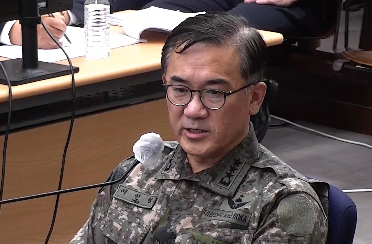 Former chief of the Defense Counterintelligence Command Yeo In-hyung speaks during a hearing at the Seoul Central District Court in Seocho District, southern Seoul, on Nov. 24. [YONHAP]