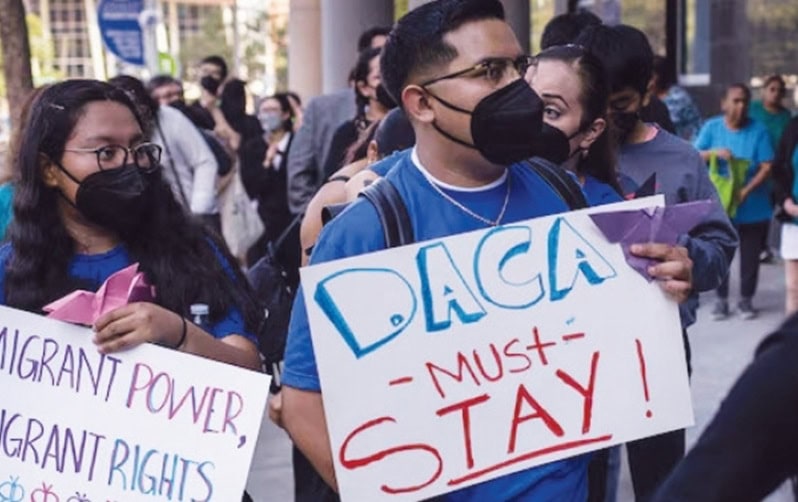 Protesters rally to support DACA recipients staying in the United States. [Reuters]