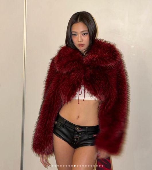 BLACKPINK Jennie Fashion