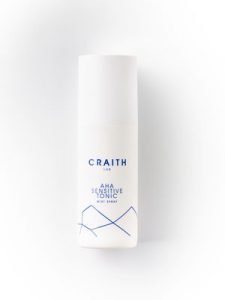 Flasche des Craith Lab AHA Sensitive Tonic mit weißem Design.