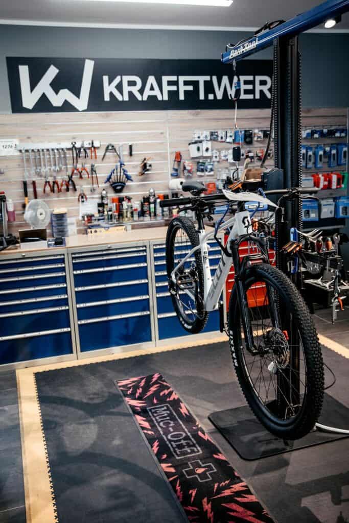 Fahrrad in Werkstatt bei Krafft.Werk in Sauerlach.