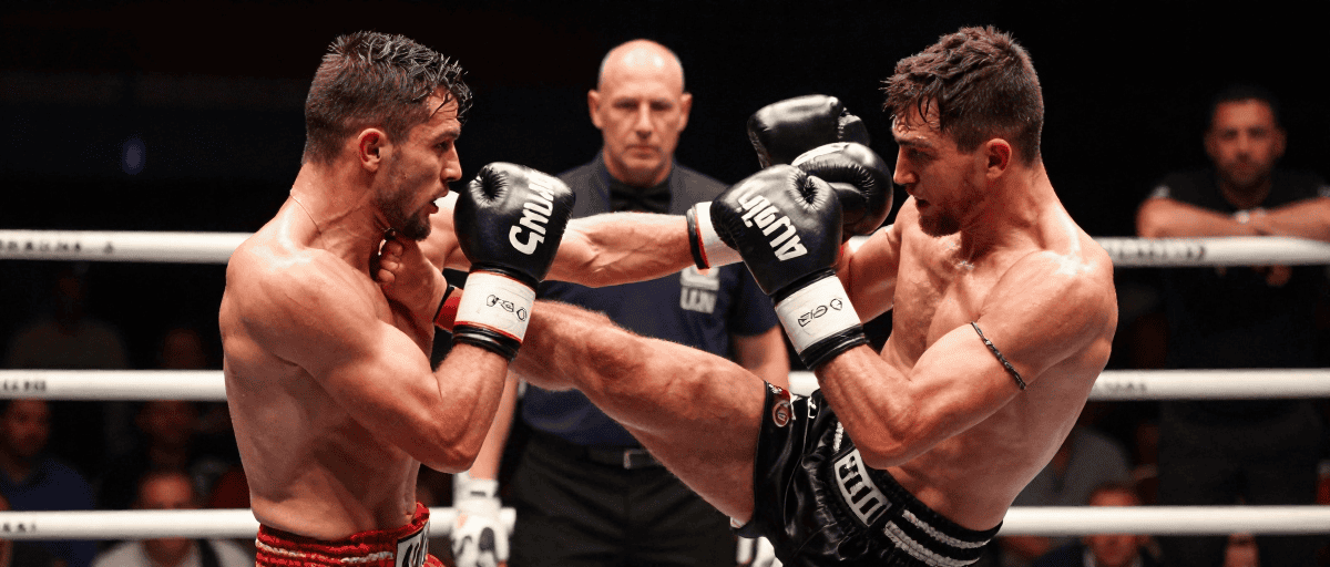Combat Muay Thai clinch ring