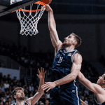 Centre Cavaliers dunk puissant