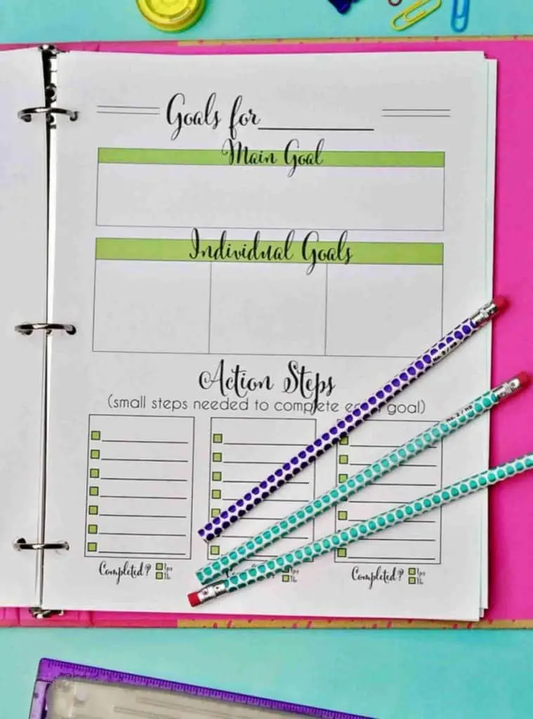 goal setting printable in a notebook.