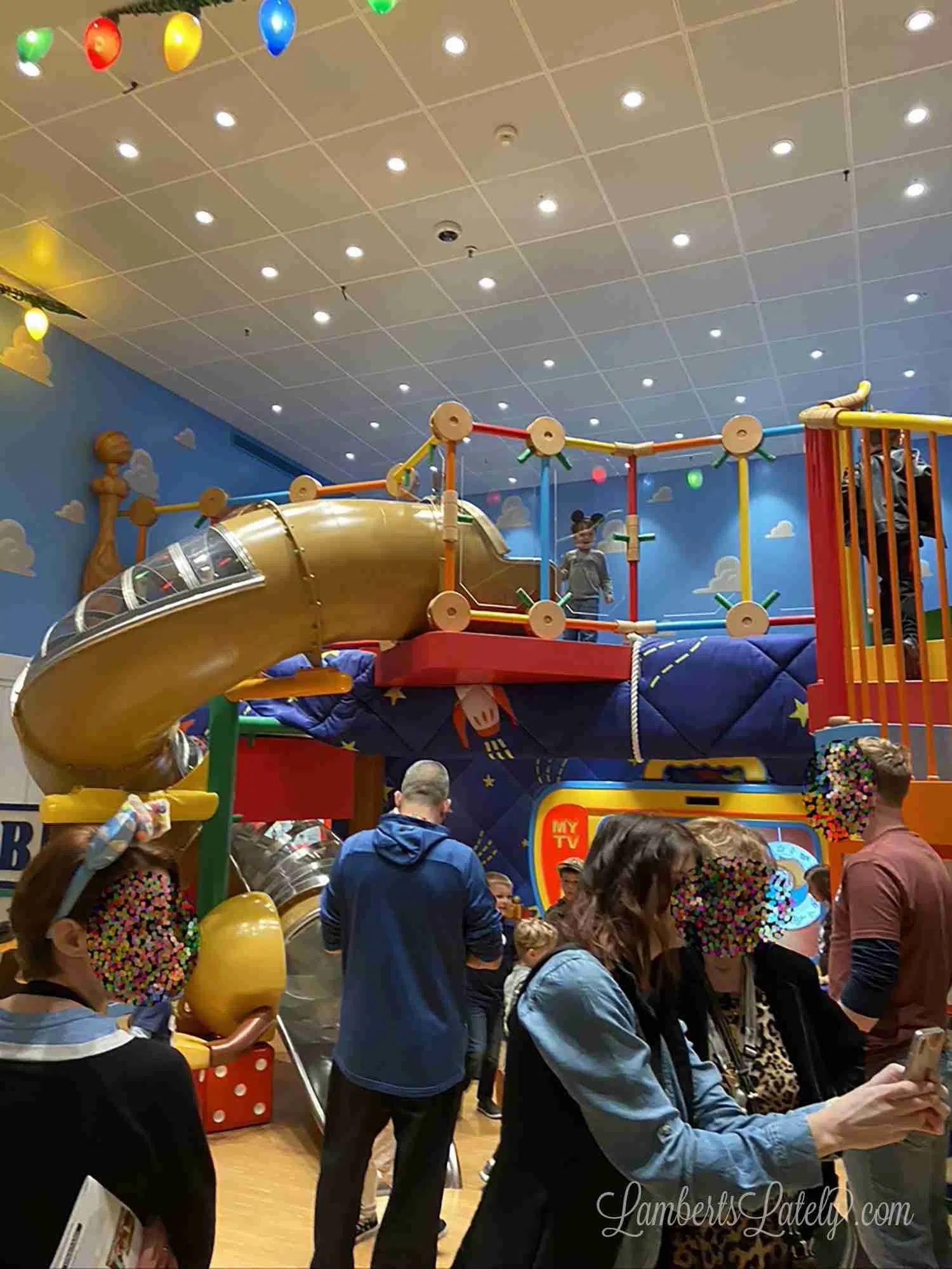 Kids area (toy story room) on Disney Wonder.