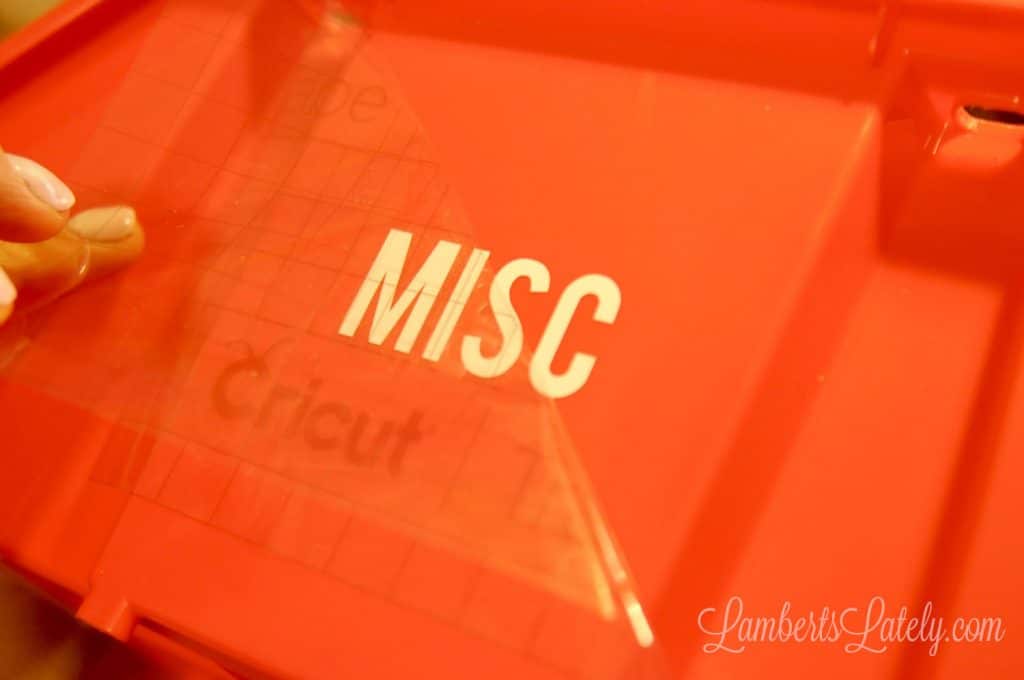 placing label on a plastic container