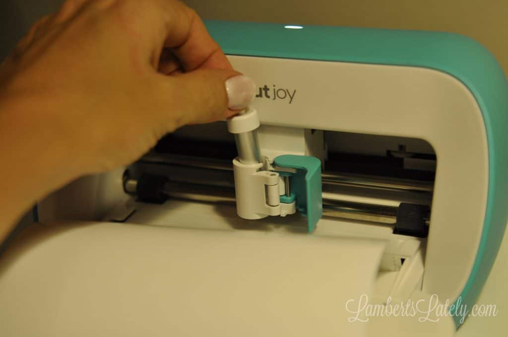 taking cutting tool out of cricut joy