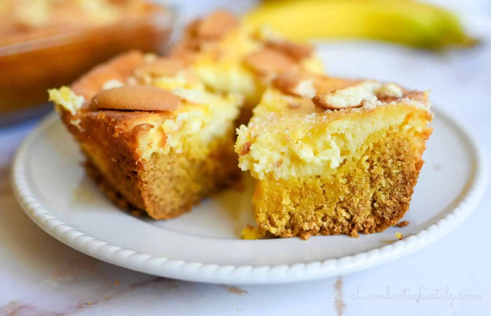 banana pudding brownies on a plate.
