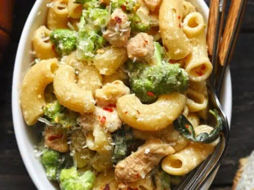 broccoli chicken pasta in a serving dish.