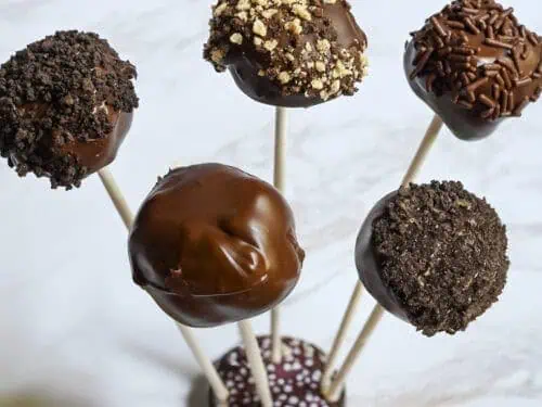 five brownie cake pops.